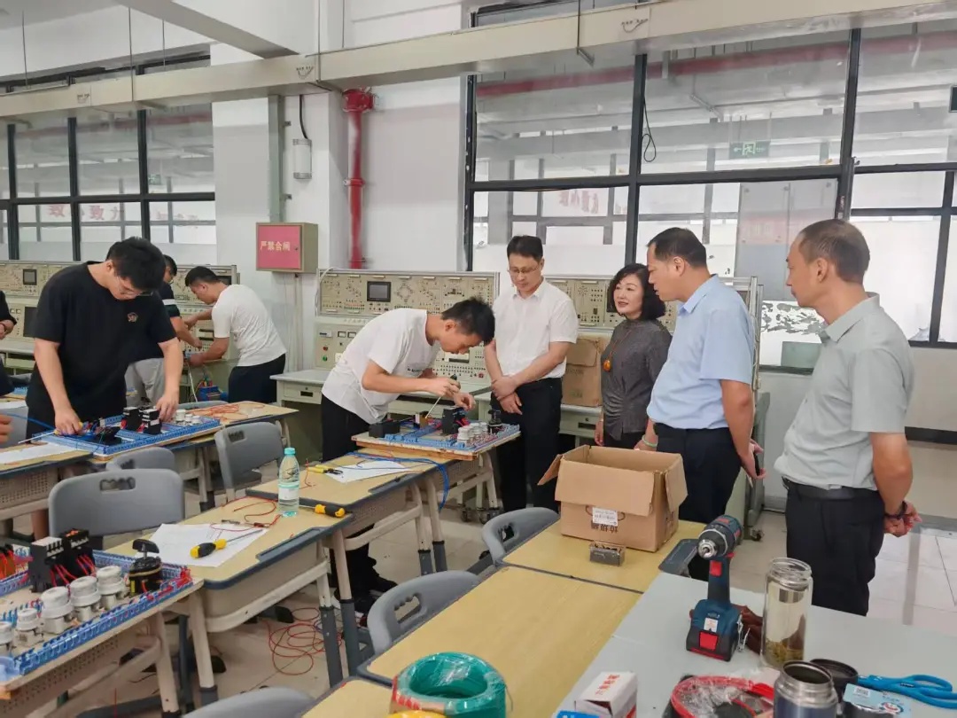 1757639675410695.jpg 1757639675410695.jpg